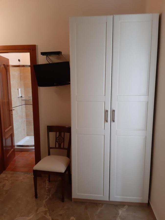 Elena Appartamento Peschiera del Garda Bagian luar foto